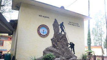 Himalayan Mountaineering Institute (HMI)